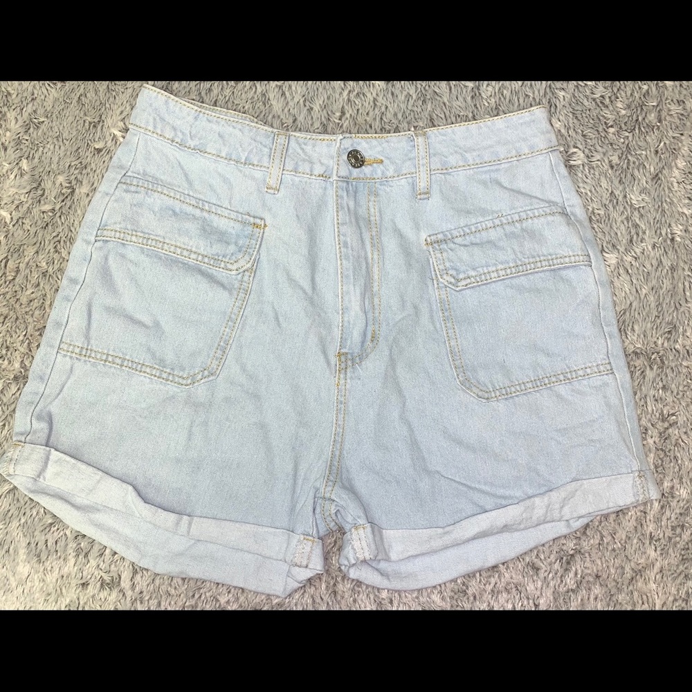 ✨3 for 20✨Front Pocket shorts